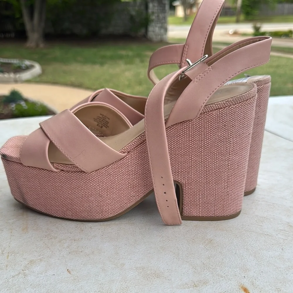 Pink Platform Sandals - Picture 3 of 4